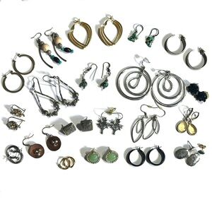 Dangles Hoops Studs 20 pr Earrings Boho Glam Classic Beauty Great Quality